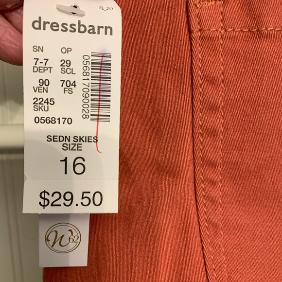5/$25 NWT Dress Barn Jeans Size 16 Sedona Skies - Picture 3 of 6